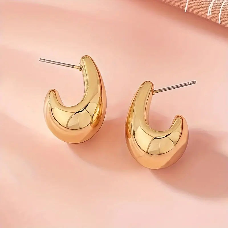 Vintage Elegant C-Shaped Resin Earrings